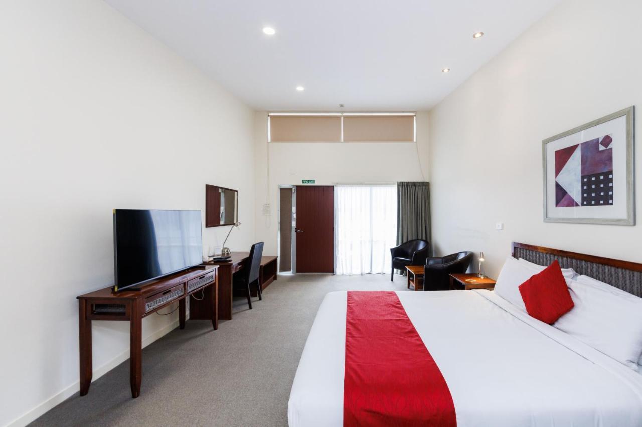 Fitzherbert Regency Motor Lodge พาล์เมอร์สตันนอร์ท ภายนอก รูปภาพ