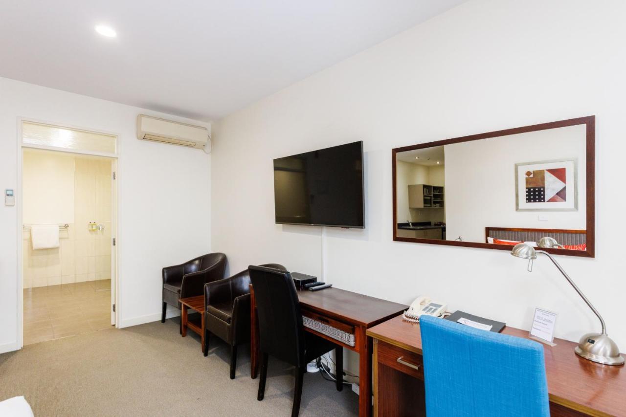 Fitzherbert Regency Motor Lodge พาล์เมอร์สตันนอร์ท ภายนอก รูปภาพ