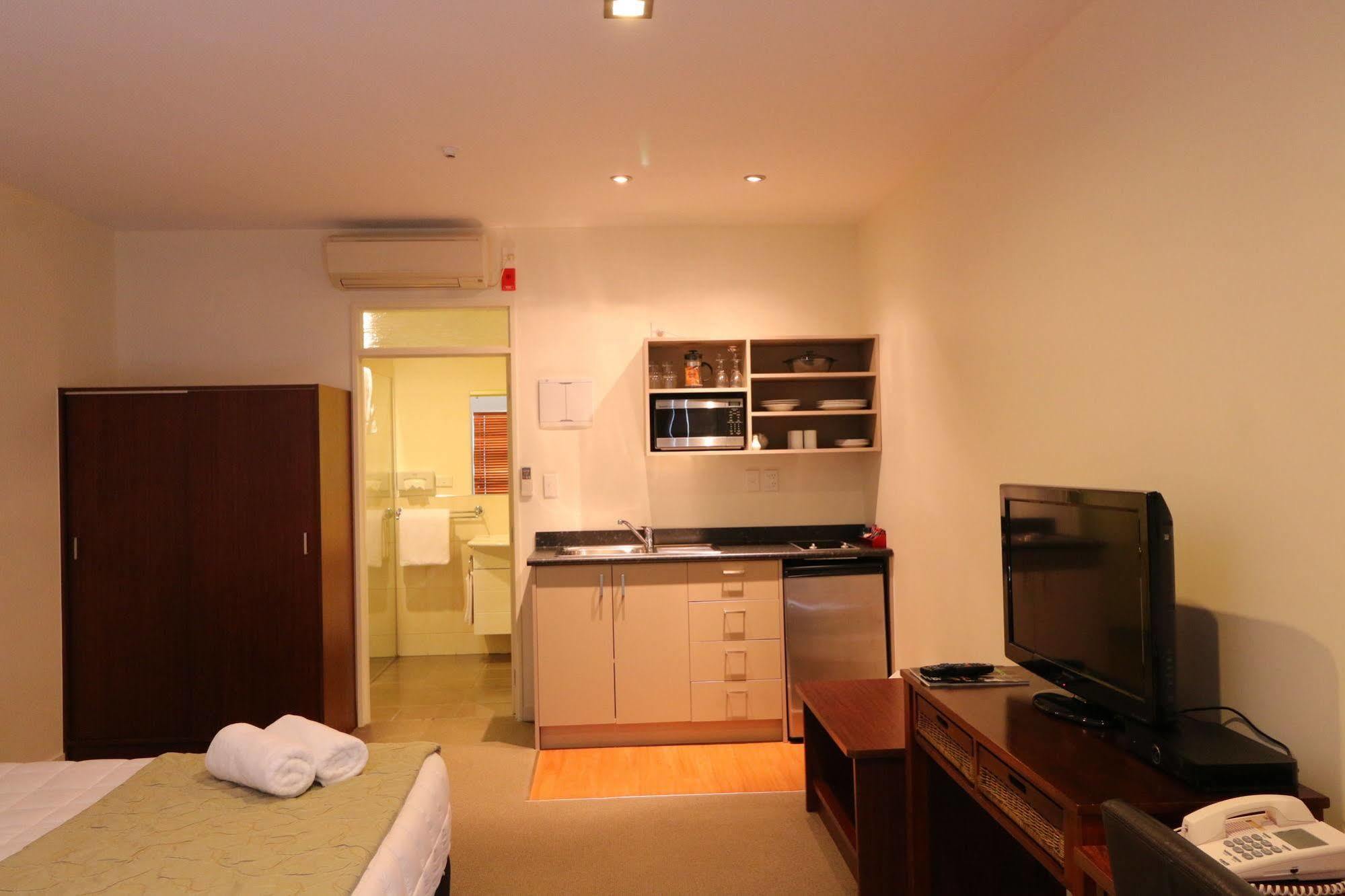 Fitzherbert Regency Motor Lodge พาล์เมอร์สตันนอร์ท ภายนอก รูปภาพ